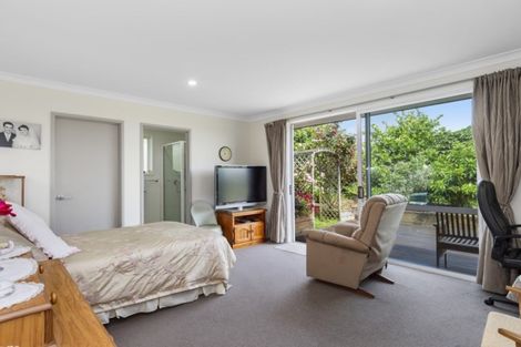 Photo of property in 16 Haden Place, Omokoroa, 3114