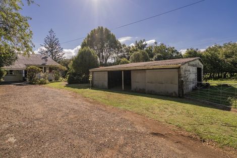 Photo of property in 79 Hot Water Beach Road, Purangi, Whitianga, 3591