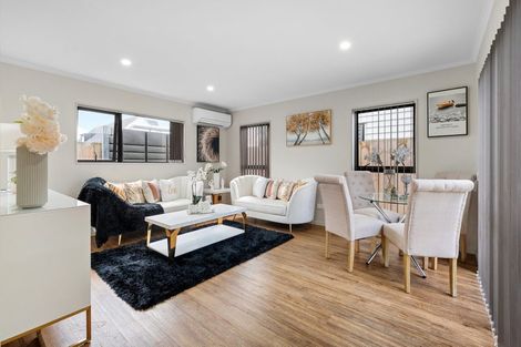 Photo of property in 102b Fitzroy Street, Papatoetoe, Auckland, 2104