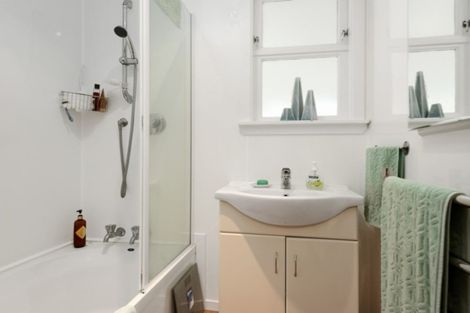 Photo of property in 14 Mcfarlane Place, Springlands, Blenheim, 7201