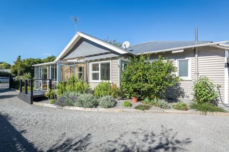 Photo of property in 35 North Parade, Richmond, Christchurch, 8013