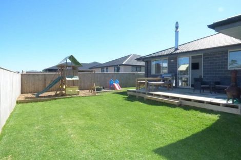Photo of property in 13 Dreaver Drive, Waitara, 4320