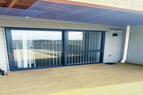 Photo of property in 309 Don Buck Road, Massey, Auckland, 0614