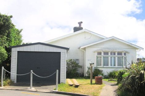 Photo of property in 10 Karepa Street, Brooklyn, Wellington, 6021