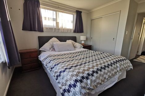 Photo of property in 35 Tonuitanga Street, Weymouth, Auckland, 2103