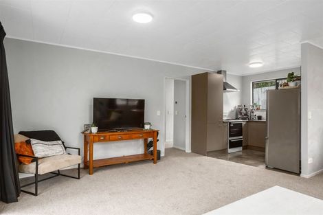 Photo of property in 21a Rose Street, Ranui, Porirua, 5024