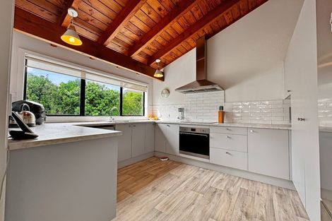 Photo of property in 1/20a Hauraki Road, Hauraki, Auckland, 0622