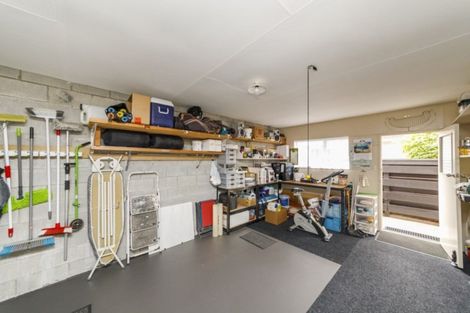 Photo of property in 14a Cecil Place, Cloverlea, Palmerston North, 4412