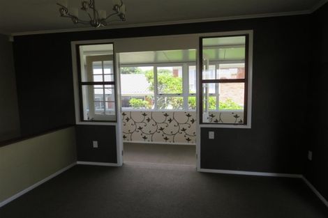 Photo of property in 87 Clawton Street, Westown, New Plymouth, 4310