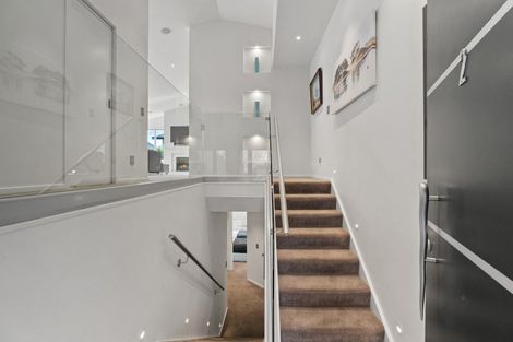 Photo of property in Lakeview Heights, 2/124 Lismore Street, Wanaka, 9305