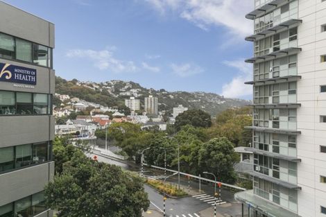 Photo of property in Westhaven Apartments, 15/127 Molesworth Street, Thorndon, Wellington, 6011