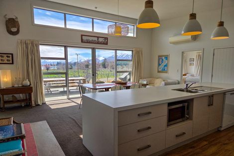 Photo of property in 8 Dwyer Place, Lake Tekapo, 7999