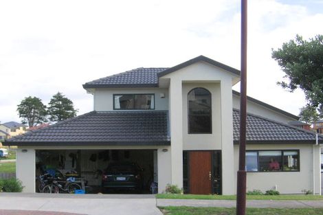 Photo of property in 18 Crimson Park, Oteha, Auckland, 0632