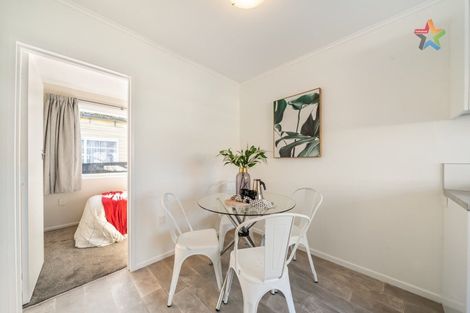 Photo of property in 2/12 Bridge Street, Melling, Lower Hutt, 5010