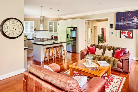 Photo of property in 60 Cheviot Road, Lowry Bay, Lower Hutt, 5013