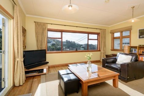 Photo of property in 27 Farnham Street, Mornington, Wellington, 6021