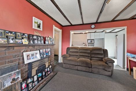 Photo of property in 14 Ingle Avenue, Waipahihi, Taupo, 3330