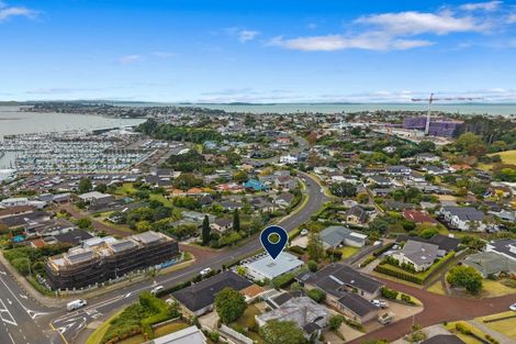Photo of property in 1 Endymion Place, Half Moon Bay, Auckland, 2012