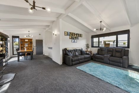Photo of property in 21 Severn Street, Mosgiel, 9024