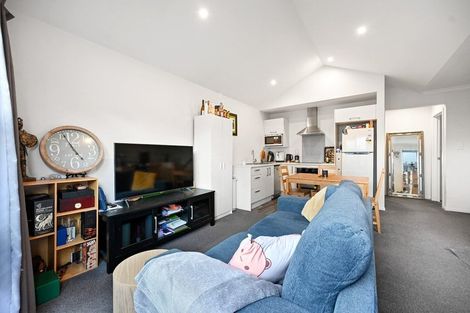 Photo of property in 2/5 Teddy Street, Whitiora, Hamilton, 3200