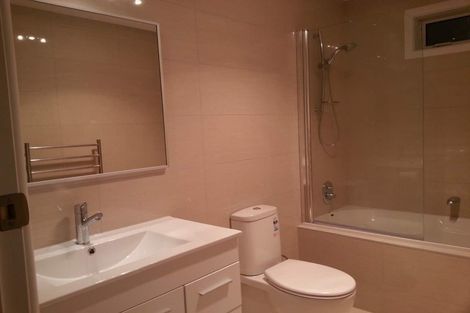 Photo of property in 18 Keats Place, Blockhouse Bay, Auckland, 0600