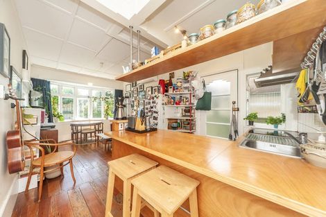 Photo of property in 83 Apu Crescent, Lyall Bay, Wellington, 6022