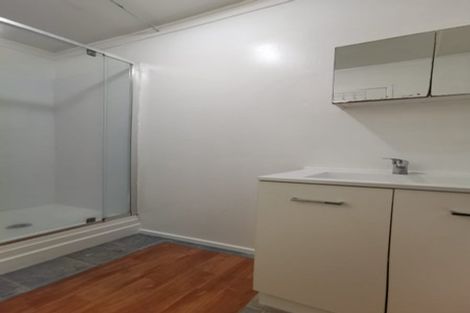 Photo of property in 51 Archibald Road, Kelston, Auckland, 0602