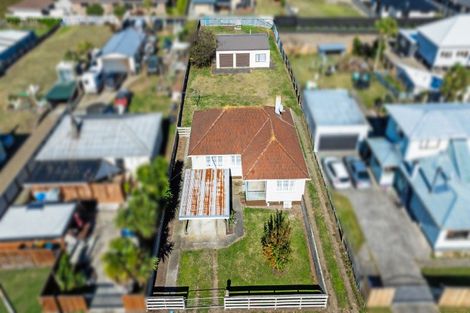 Photo of property in 36 Cook Street, Foxton, 4814