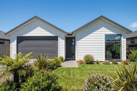 Photo of property in 21a Louden Place, Wakefield, 7025