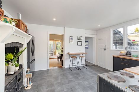 Photo of property in 55 Riddlers Crescent, Petone, Lower Hutt, 5012