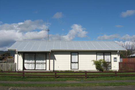 Photo of property in 11 Balmoral Street, Levin, 5510