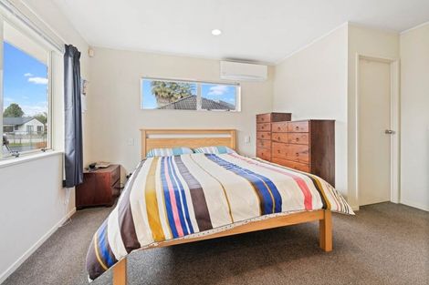 Photo of property in 49 De Quincey Terrace, Highland Park, Auckland, 2010