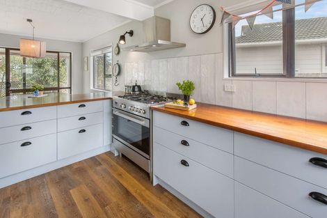 Photo of property in 12 Hereford Street, Springvale, Whanganui, 4501