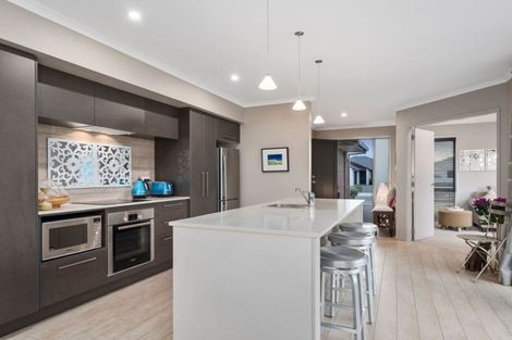 Photo of property in 87 Sandhurst Drive, Papamoa Beach, Papamoa, 3118