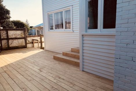 Photo of property in 2/39 Esmonde Road, Takapuna, Auckland, 0622