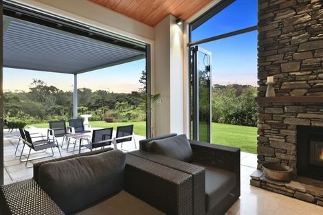 Photo of property in 100 Hobson Road, Lucas Heights, Auckland, 0632