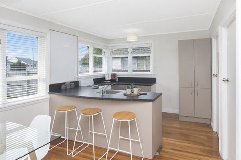 Photo of property in 142 Grahams Road, Burnside, Christchurch, 8053