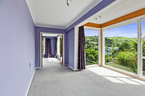 Photo of property in 29 Kellsmere Crescent, Island Bay, Wellington, 6023