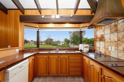 Photo of property in 65 Rhinevale Close, Henderson, Auckland, 0612
