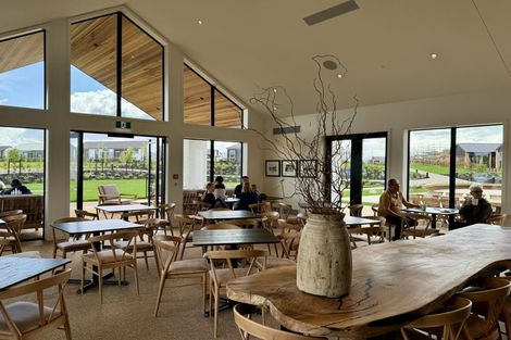 Photo of property in 18 Evergreen Parade, Rosehill, Papakura, 2113