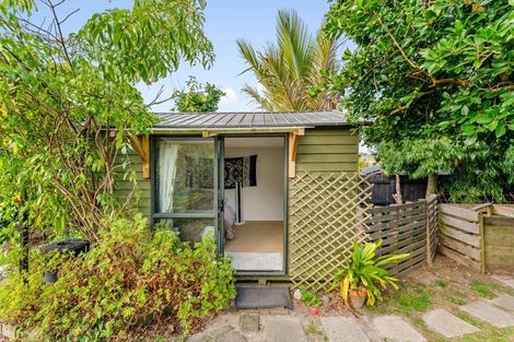Photo of property in 11 Himikera Avenue, Avondale, Auckland, 1026