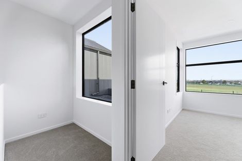 Photo of property in 27 Carronade Street, Papamoa Beach, Papamoa, 3118