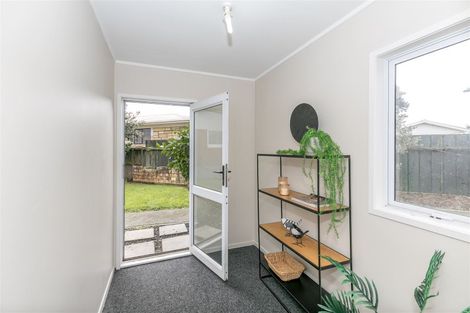 Photo of property in 45 Cecil Street, St Andrews, Hamilton, 3200
