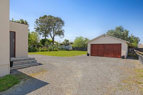 Photo of property in 16 Avon Street, Rongotea, 4476