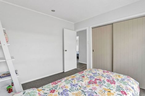 Photo of property in 57 Queens Road, Glen Avon, New Plymouth, 4312