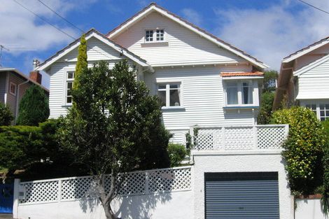 Photo of property in 5 Ngaio Road, Kelburn, Wellington, 6012