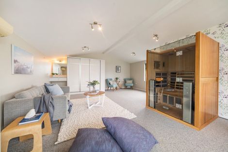 Photo of property in 178 Paremata Road, Paremata, Porirua, 5024