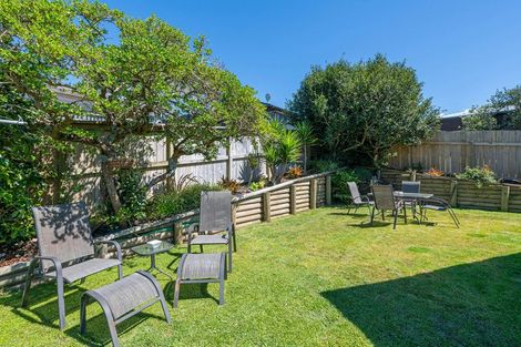 Photo of property in 11 Brampton Road, Snells Beach, 0920