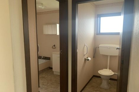 Photo of property in 12a Oxford Street, Marton, 4710