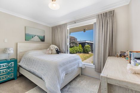 Photo of property in 60 Cutfield Street, Inglewood, 4330